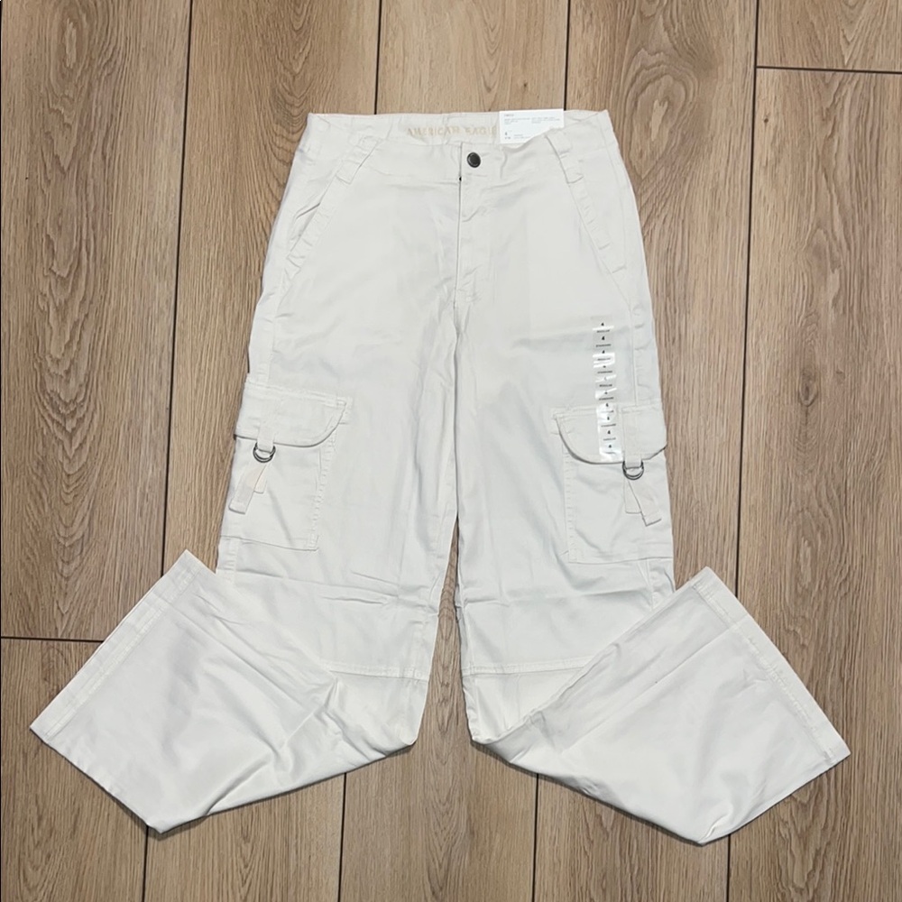 American Eagle Outfitters Light Beige Cargo Pants